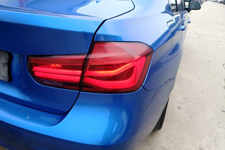 Used BMW 3 Series 2018 320i M Sport Package Right Rear Taillight