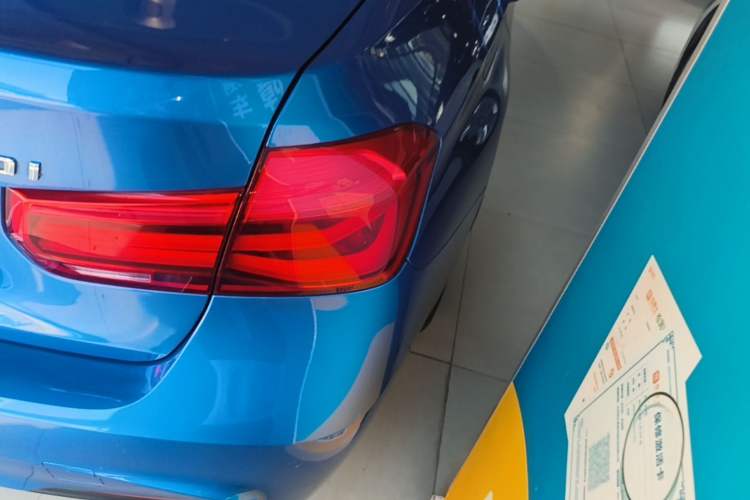 Used BMW 3 Series 2018 320i M Sport Package Right Rear Taillight