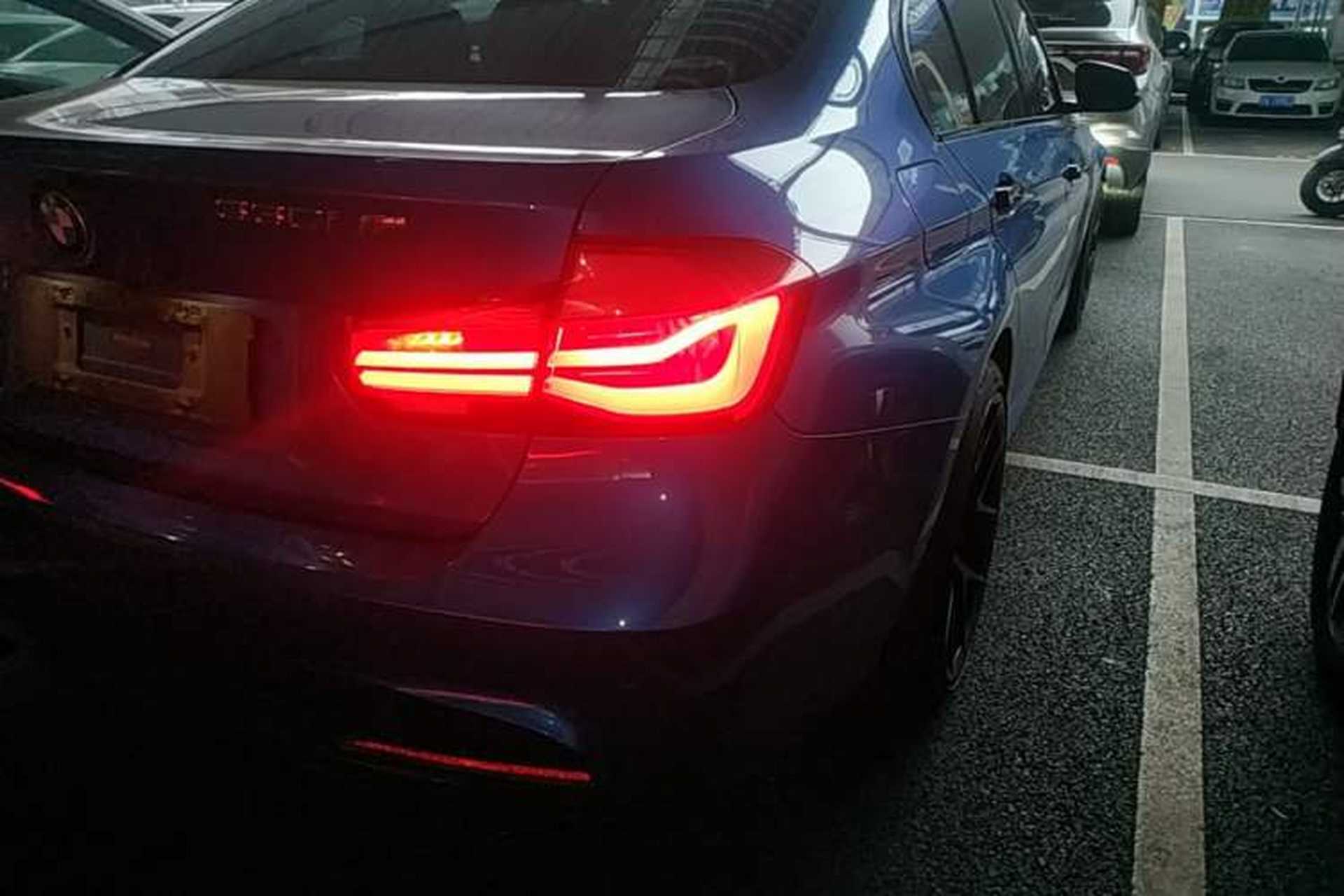 Used BMW 3 Series 2018 330i M Sport Night Edition Right Rear Taillight