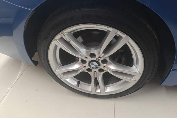 Used BMW 3 Series 2018 320Li Leading Model M Sport Package Right Rear Wheel Hub