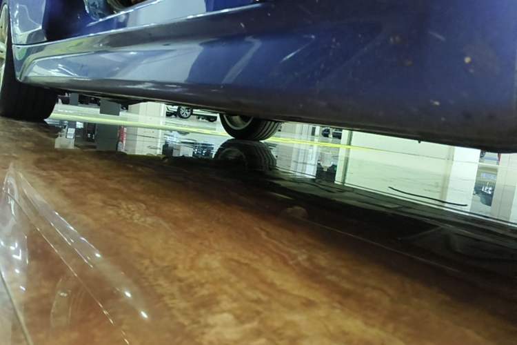 Used BMW 3 Series 2018 320i M Sport Package Right Side Sill