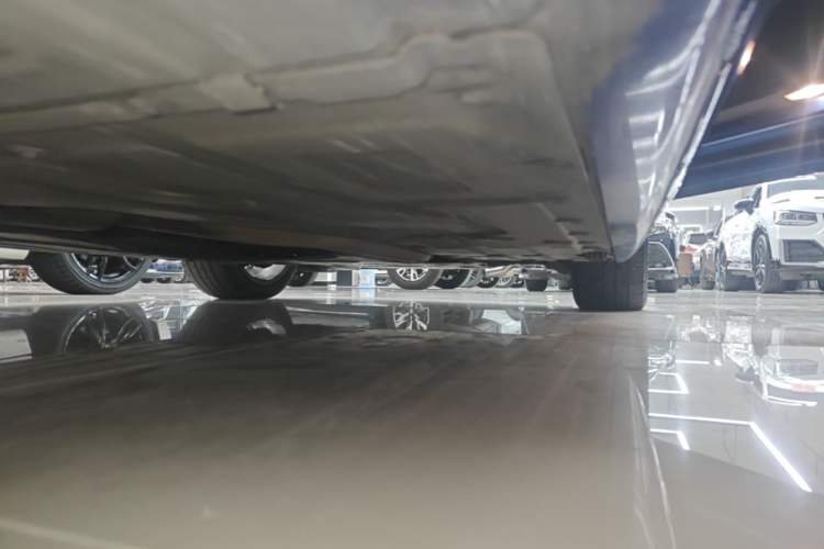 Used BMW 3 Series 2018 320Li Leading Model M Sport Package Right Side Sill