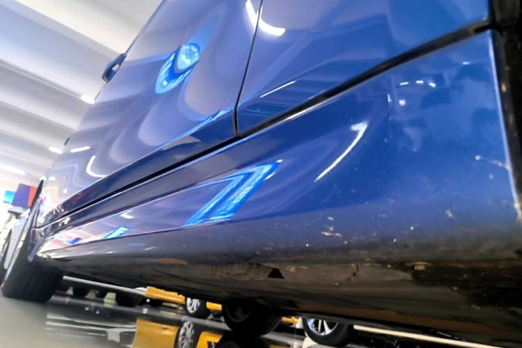 Used BMW 3 Series 2018 320Li Leading Model M Sport Package Right Side Sill