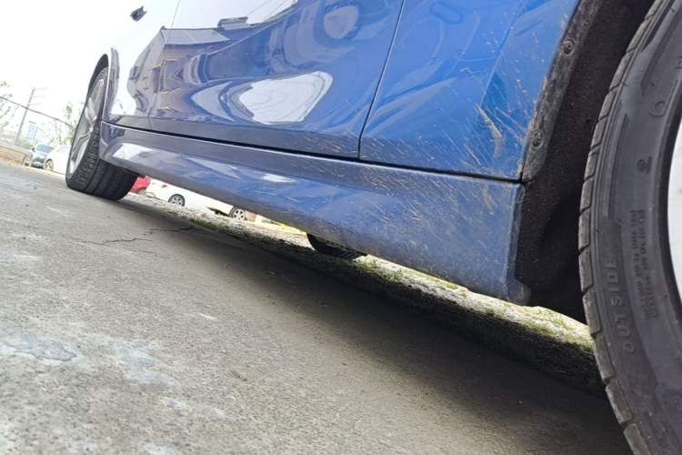 Used BMW 3 Series 2018 320Li Leading Model M Sport Package Right Side Sill