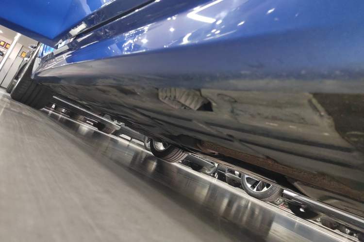 Used BMW 3 Series 2018 320Li Leading Model M Sport Package Right Side Sill