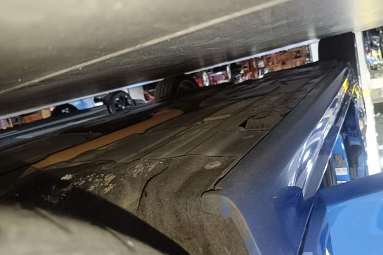 Used BMW 3 Series 2018 320i M Sport Package Right Side Sill