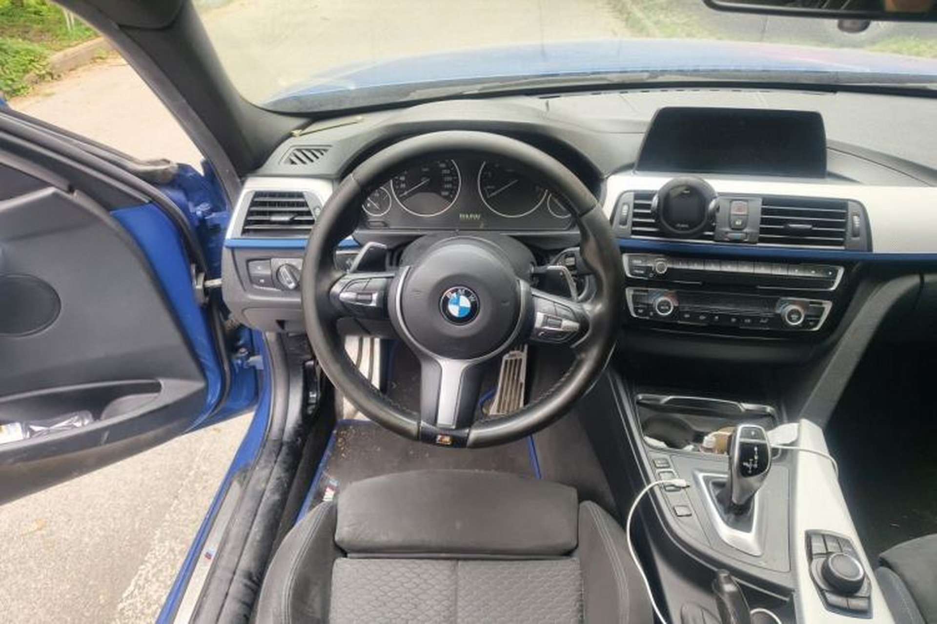 Used BMW 3 Series 2018 320i M Sport Package Steering Wheel