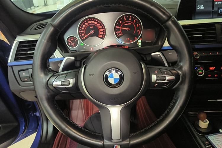 Used BMW 3 Series 2018 320i M Sport Package Steering Wheel