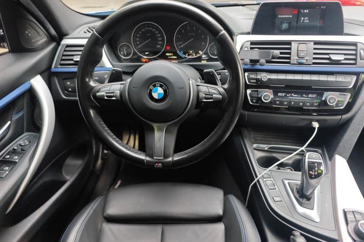 Used BMW 3 Series 2018 320i M Sport Package Steering Wheel