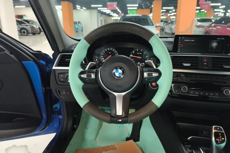 Used BMW 3 Series 2018 320Li M Sport Night Edition Steering Wheel