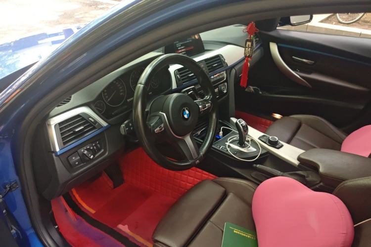 Used BMW 3 Series 2018 320i M Sport Package Steering Wheel