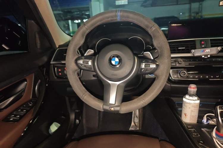 Used BMW 3 Series 2018 320Li Leading Model M Sport Package Steering Wheel