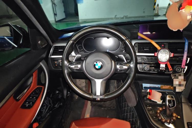 Used BMW 3 Series 2018 330i M Sport Night Edition Steering Wheel