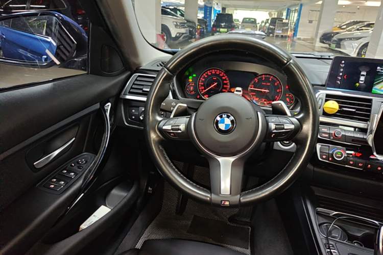 Used BMW 3 Series 2018 320Li Leading Model M Sport Package Steering Wheel