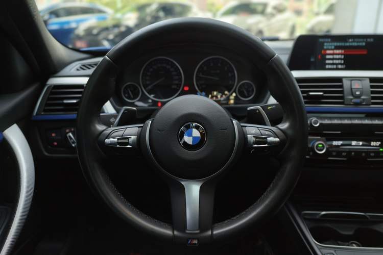 Used BMW 3 Series 2018 320i M Sport Package Steering Wheel