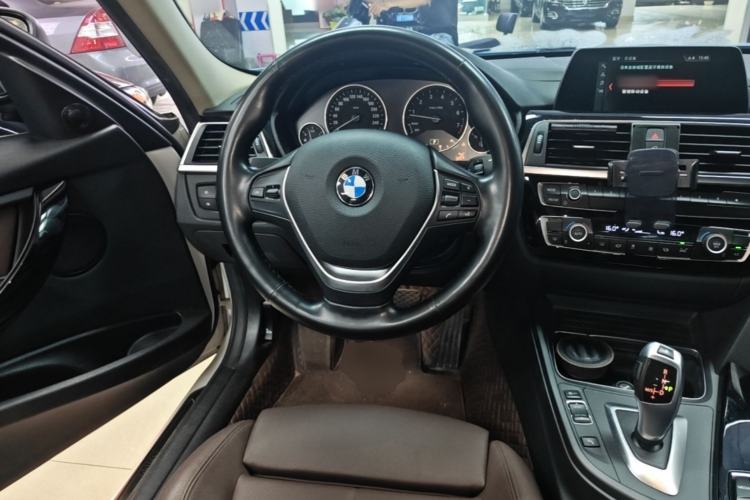 Used BMW 3 Series 2018 320Li Fashion Model Steering Wheel
