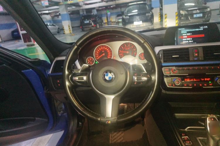 Used BMW 3 Series 2018 320i M Sport Package Steering Wheel