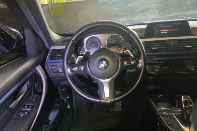 Used BMW 3 Series 2018 320i M Sport Package Steering Wheel