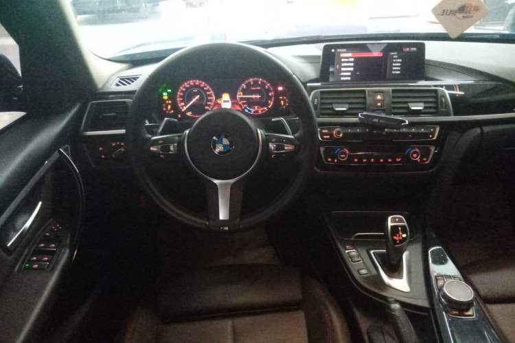 Used BMW 3 Series 2018 320Li Leading Model M Sport Package Steering Wheel