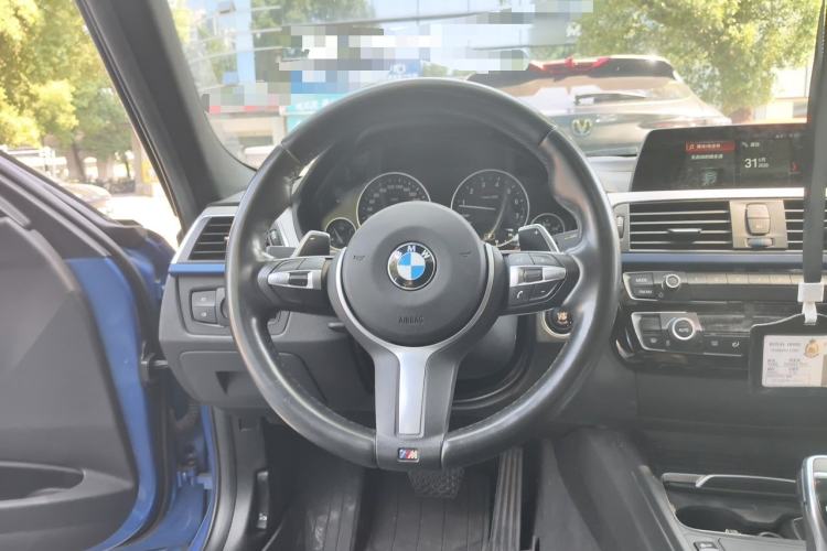 Used BMW 3 Series 2018 320i M Sport Package Steering Wheel