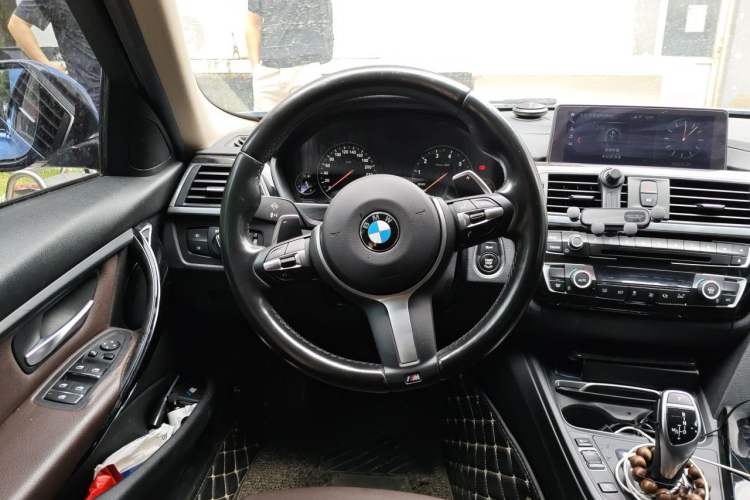 Used BMW 3 Series 2018 320Li Leading Model M Sport Package Steering Wheel