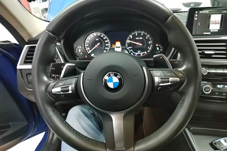 Used BMW 3 Series 2018 320Li Leading Model M Sport Package Steering Wheel