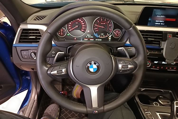 Used BMW 3 Series 2018 320i M Sport Package Steering Wheel