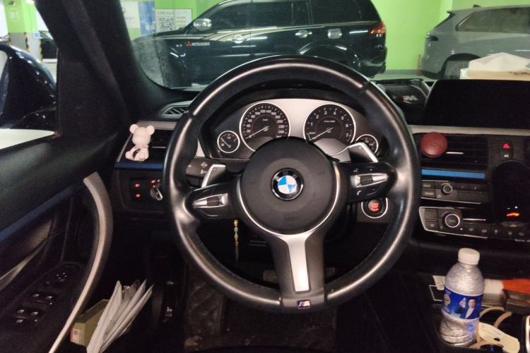 Used BMW 3 Series 2018 320i M Sport Package Steering Wheel