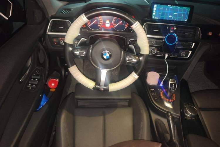 Used BMW 3 Series 2018 320Li Leading Model M Sport Package Steering Wheel