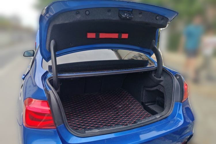Used BMW 3 Series 2018 320Li Leading Model M Sport Package Trunk