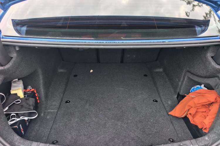 Used BMW 3 Series 2018 320Li Leading Model M Sport Package Trunk