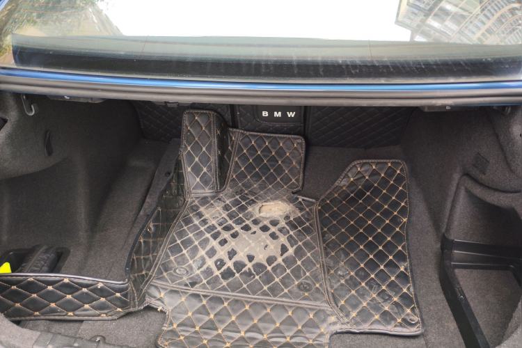 Used BMW 3 Series 2018 320Li M Sport Night Edition Trunk