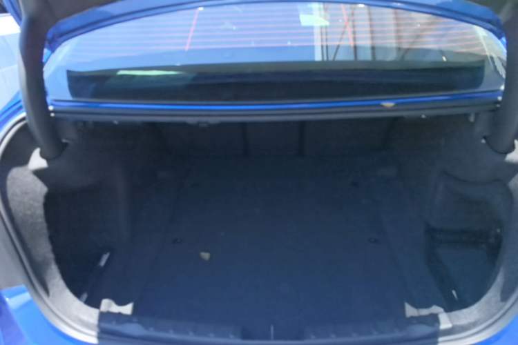 Used BMW 3 Series 2018 320i M Sport Package Trunk