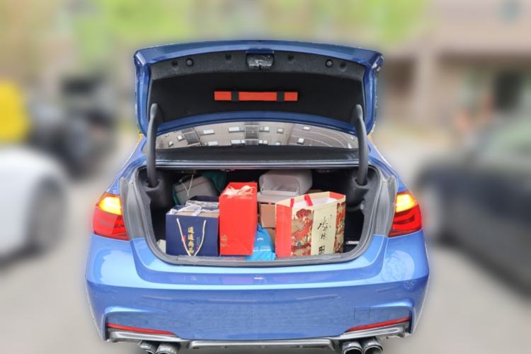 Used BMW 3 Series 2018 320Li Leading Model M Sport Package Trunk
