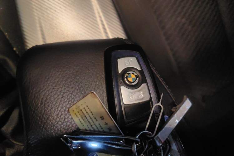 Used BMW 3 Series 2018 320i M Sport Night Edition Vehicle Key