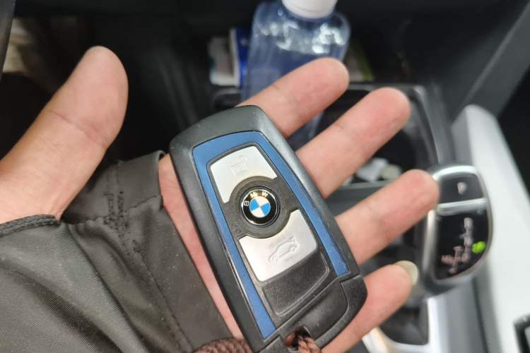 Used BMW 3 Series 2018 320i M Sport Package Vehicle Key