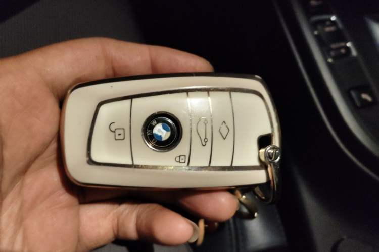 Used BMW 3 Series 2018 320i M Sport Package Vehicle Key