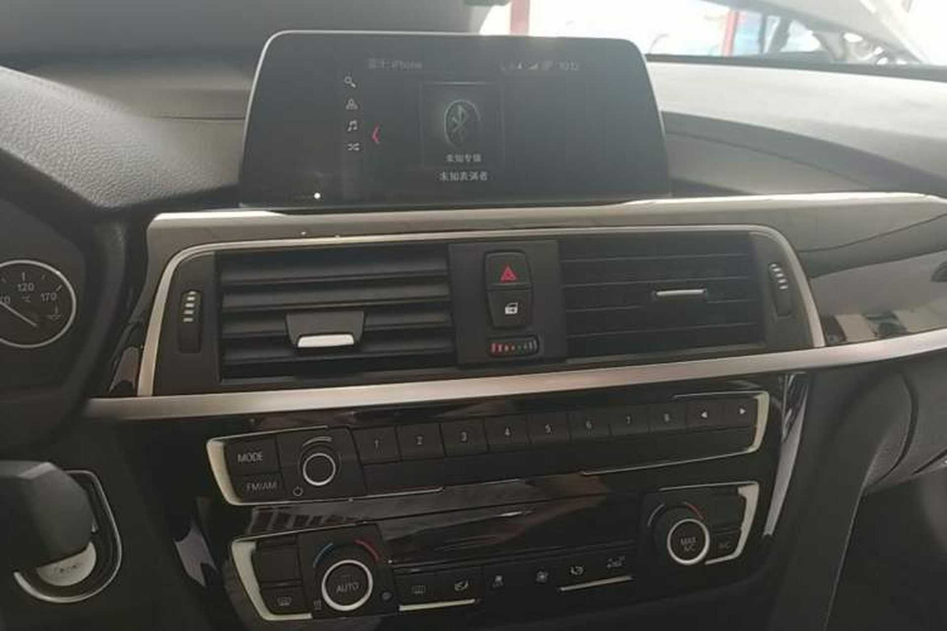 Used BMW 3 Series 2018 320Li Fashion Model Audio And AC Panel