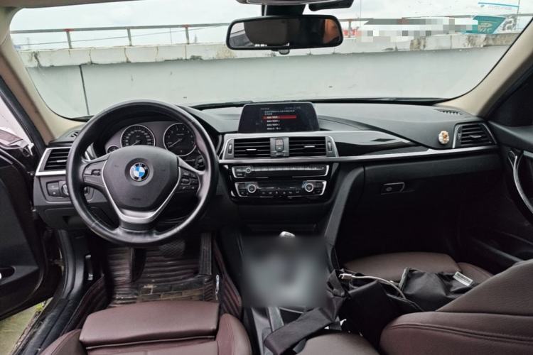 Used BMW 3 Series 2018 320Li Fashion Model Center Console