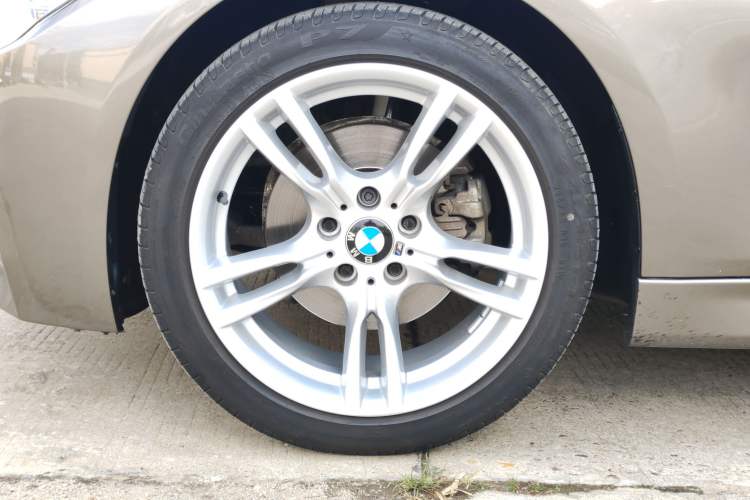 Used BMW 3 Series 2018 320i M Sport Package Exterior 10