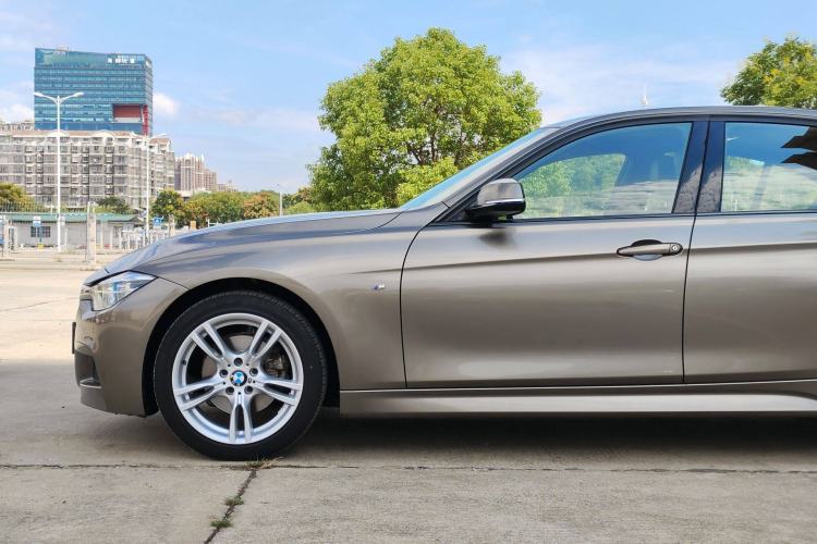 Used BMW 3 Series 2018 320i M Sport Package Exterior 11