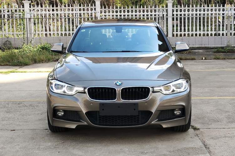 Used BMW 3 Series 2018 320i M Sport Package Exterior 2