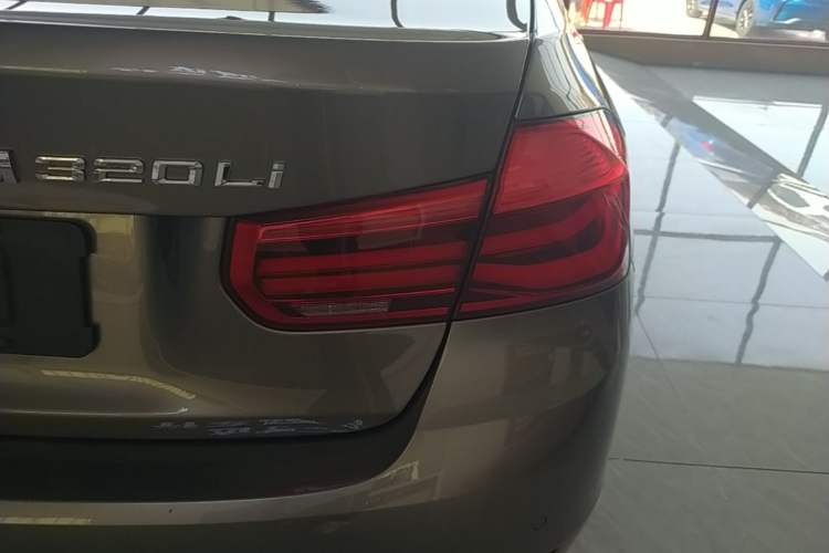Used BMW 3 Series 2018 320Li Fashion Model Exterior 3