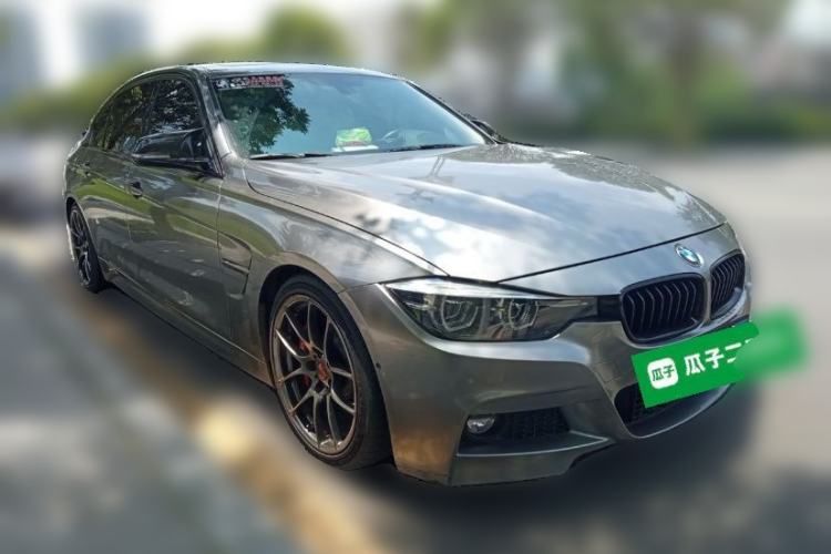 Used BMW 3 Series 2018 330Li M Sport Shadow Edition Front Right 45 Deg