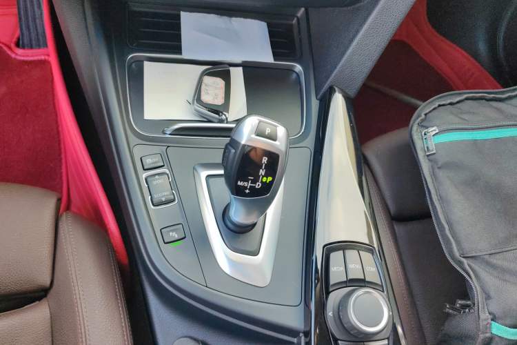Used BMW 3 Series 2018 320Li Fashion Model Gear Lever