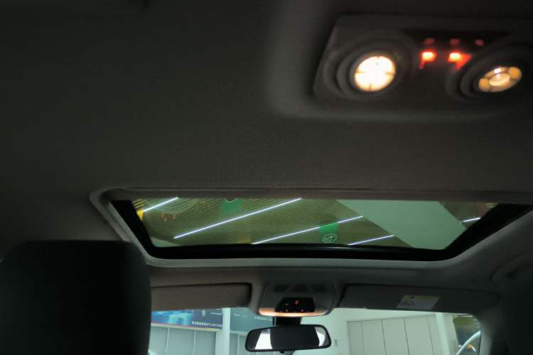 Used BMW 3 Series 2018 320Li Fashion Model Headliner