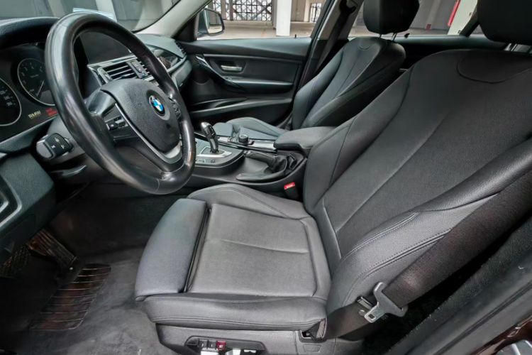 Used BMW 3 Series 2018 320Li Fashion Model Interior 4