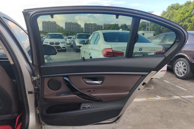 Used BMW 3 Series 2018 320Li Fashion Model Interior 6