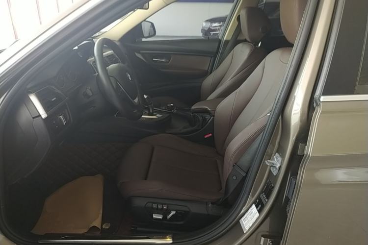 Used BMW 3 Series 2018 320Li Fashion Model Left Front Seat