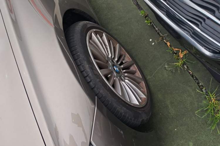 Used BMW 3 Series 2018 320Li Fashion Model Left Front Wheel Hub